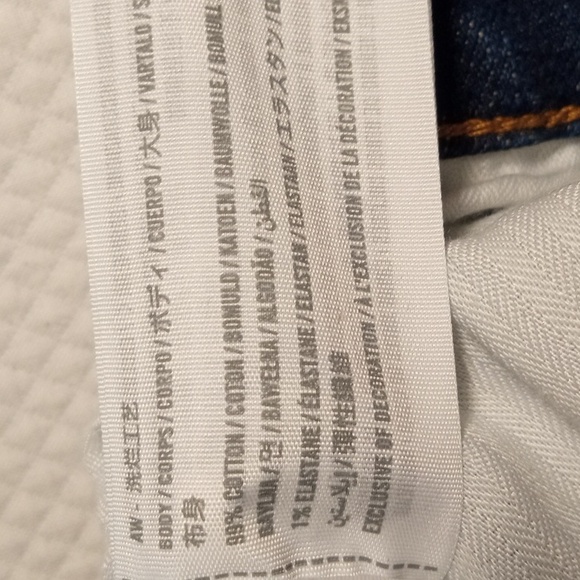 Abercrombie & Fitch Ultra High Rise Jeans - 10 - Picture 7 of 7